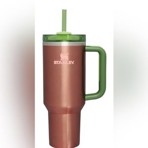 New Limited Edition: Stanley x Lainey Wilson Quencher!